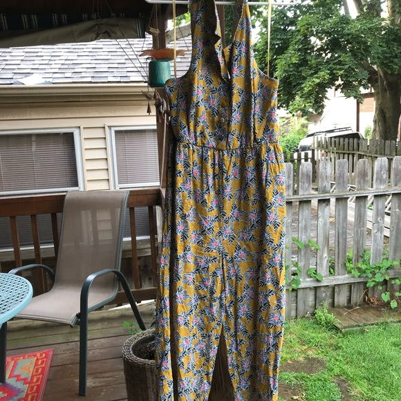 ModCloth XL halter jumpsuit EUC - Picture 5 of 6